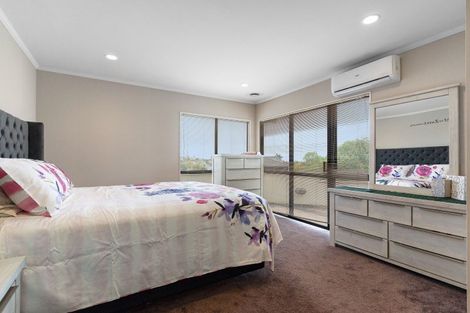 Photo of property in 8 Chiania Place, Somerville, Auckland, 2014