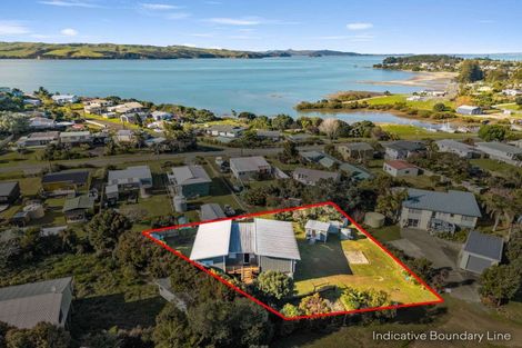 Photo of property in 18 Mariner Cove Road, Tinopai, Matakohe, 0593