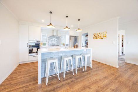 Photo of property in 372 Maharakeke Road, Waipukurau, 4281