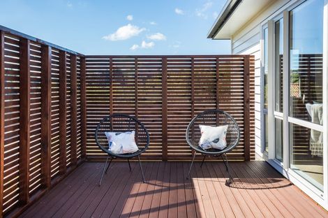 Photo of property in 4 Kaweka Close, Aotea, Porirua, 5024