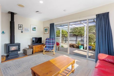 Photo of property in 3 Mckenzie Place, Waikuku Beach, 7402