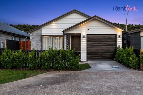 Photo of property in 28 Foley Grove, Pyes Pa, Tauranga, 3110