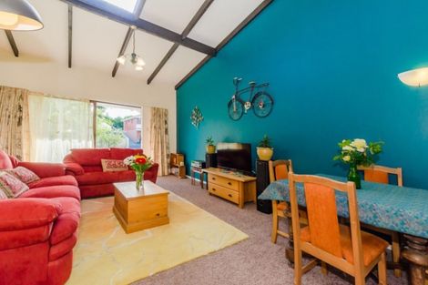 Photo of property in 70 Belvedere Avenue, Waikanae, 5036