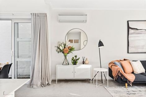 Photo of property in 13 Frances Bryers Road, Hobsonville, Auckland, 0616