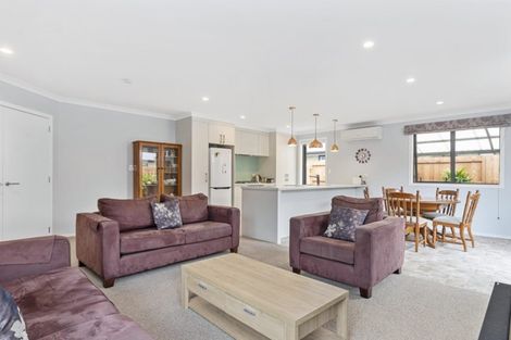 Photo of property in 16 Macloughlin Drive, Te Puke, 3119