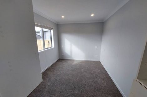 Photo of property in 122a Heta Road, Highlands Park, New Plymouth, 4312