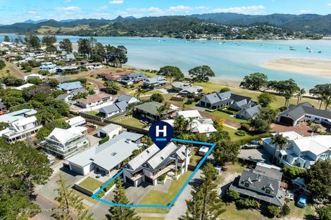 Photo of property in 6 Vista Paku, Pauanui, Hikuai, 3579