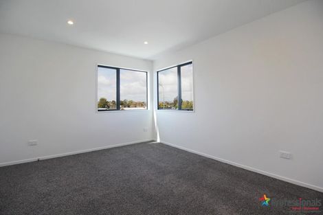 Photo of property in 137a Mahia Road, Wattle Downs, Auckland, 2103