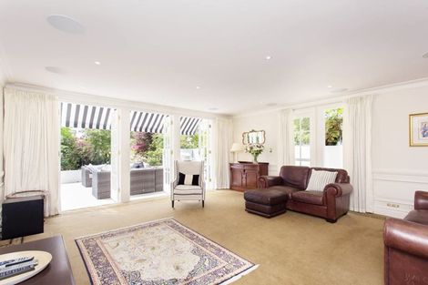 Photo of property in 122 Straven Road, Fendalton, Christchurch, 8014