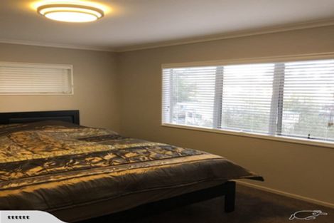 Photo of property in 10 Sapphire Place, Bayview, Auckland, 0629