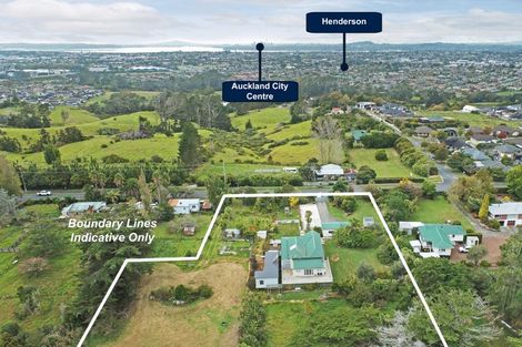 Photo of property in 145 Simpson Road, Henderson Valley, Auckland, 0614