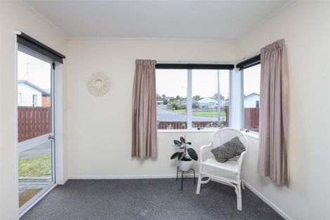Photo of property in 12 Beadle Place, St Andrews, Hamilton, 3200