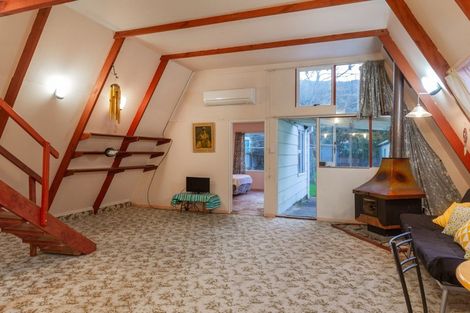 Photo of property in 34 Beach Road, Waikawa, Picton, 7220