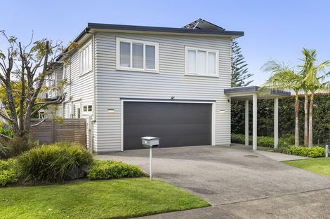 Photo of property in 3a Walton Street, Red Beach, 0932