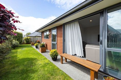 Photo of property in 11 Clifford Close, Leamington, Cambridge, 3432