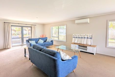 Photo of property in 51 Hamon Place, Pukehangi, Rotorua, 3015