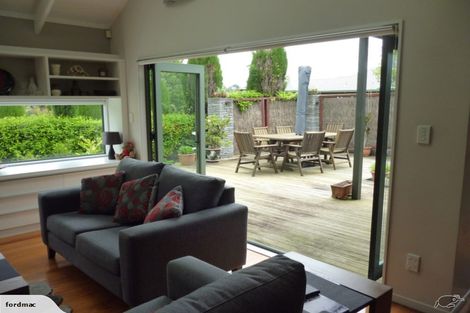 Photo of property in 128a Mellons Bay Road, Mellons Bay, Auckland, 2014