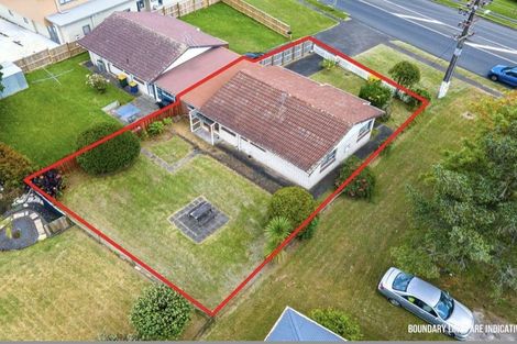 Photo of property in 2/558 Swanson Road, Ranui, Auckland, 0612