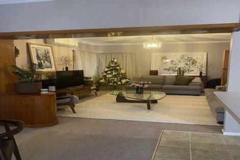 Photo of property in 8 Mahoe Street, Strandon, New Plymouth, 4312