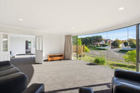Photo of property in 51 Milne Drive, Paraparaumu, 5032