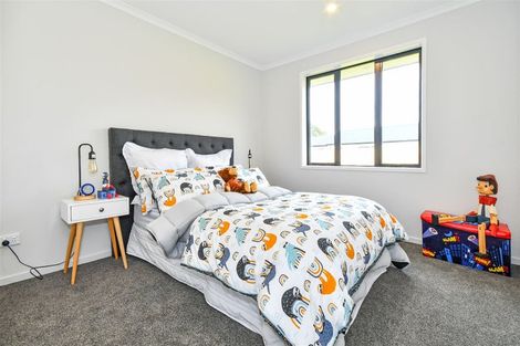 Photo of property in 4 Trevor Mcmiken Drive, Patumahoe, 2679