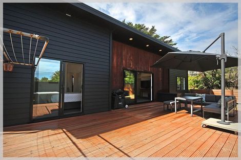 Photo of property in 6 Dustin Street, Foxton Beach, Foxton, 4815