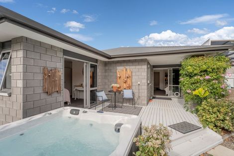 Photo of property in 325 Cook Drive, Whitianga, 3510