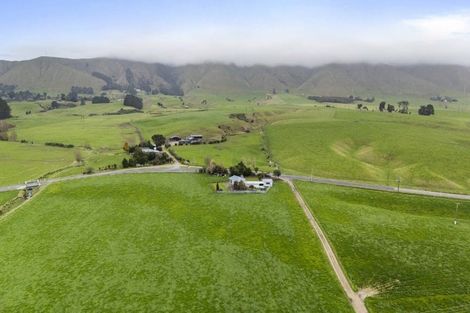 Photo of property in 425 Makerua Road, Tokomaru, 4474