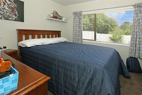 Photo of property in 82 Glen Road, Ranui, Auckland, 0612