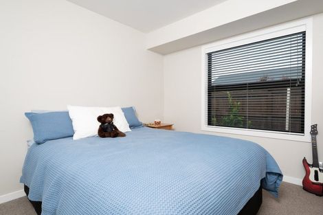 Photo of property in 16 Korako Drive, Kumeu, 0810