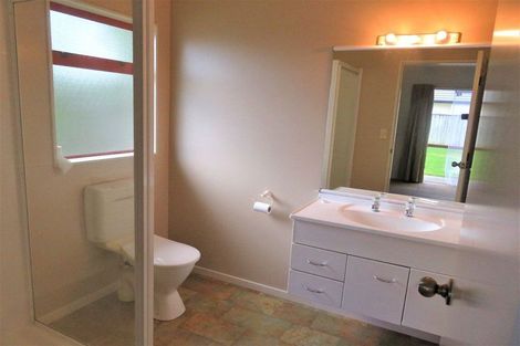 Photo of property in 3 Blythfield Place, Taradale, Napier, 4112