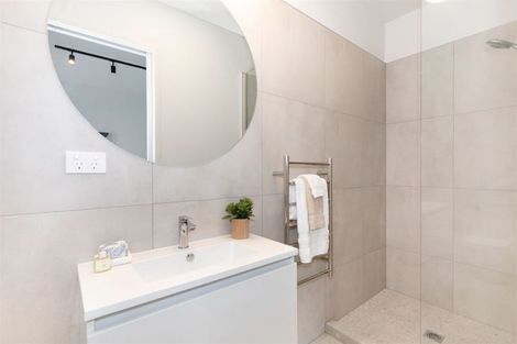 Photo of property in 2/149 Onepu Road, Lyall Bay, Wellington, 6022