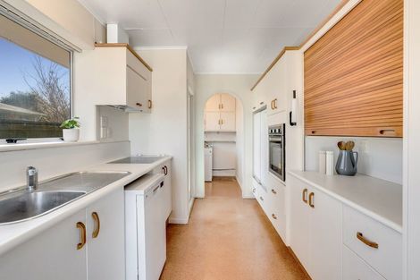 Photo of property in 10 Kowhai Street, Hamilton Lake, Hamilton, 3204