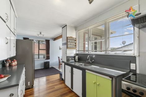 Photo of property in 1/186 Whites Line East, Waiwhetu, Lower Hutt, 5010