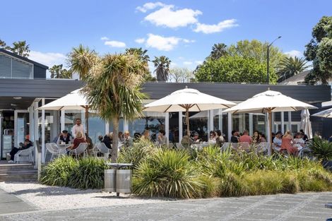 Photo of property in Frank Sargeson Apts, 204/74 Anzac Street, Takapuna, Auckland, 0622