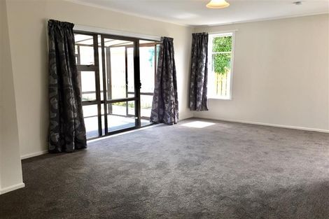 Photo of property in 98 Mahia Road, Manurewa, Auckland, 2102