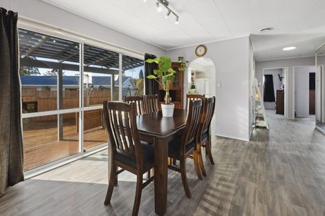 Photo of property in 15a Augustus Earle Place, Pukehangi, Rotorua, 3015