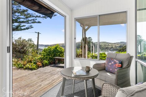 Photo of property in 12 Cliff Street, Pahi, Paparoa, 0571