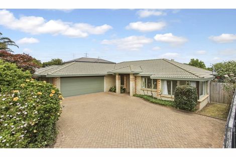 Photo of property in 9 Len Garlick Place, Pahurehure, Papakura, 2113