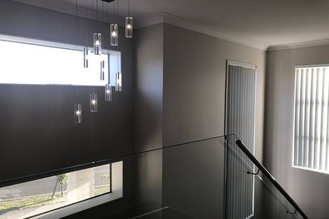 Photo of property in 10 Muirlea Drive, Flat Bush, Auckland, 2016