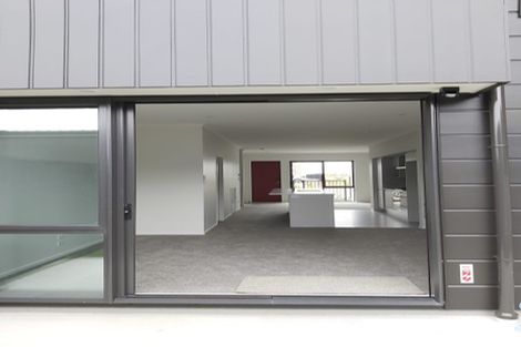 Photo of property in 32 Pennant Street, Long Bay, Auckland, 0630