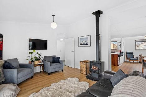 Photo of property in 4 Linrosa Place, Cromwell, 9310