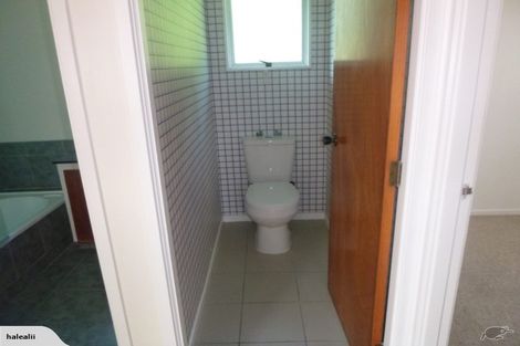 Photo of property in 9 Tesla Place, Totara Vale, Auckland, 0629