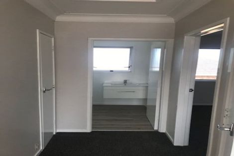 Photo of property in 58 Moana Avenue, One Tree Hill, Auckland, 1061