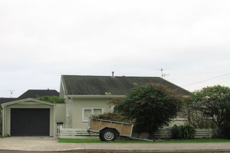 Photo of property in 92 Winara Avenue, Waikanae, 5036