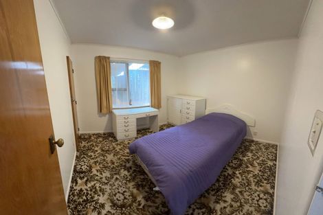 Photo of property in 20 Oswald Crescent, Paparangi, Wellington, 6037