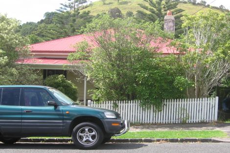 Photo of property in 12 Owens Road, Devonport, Auckland, 0624