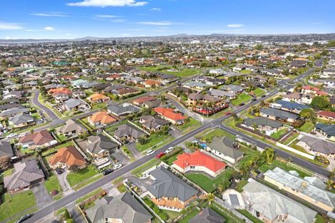 Photo of property in 9 Fleetwood Drive, Henderson, Auckland, 0612