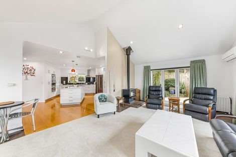 Photo of property in 9 San Marino Drive, Henderson, Auckland, 0612
