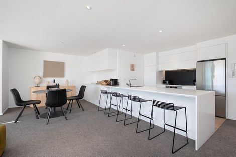 Photo of property in 2/135 Marine Parade, Mount Maunganui, 3116